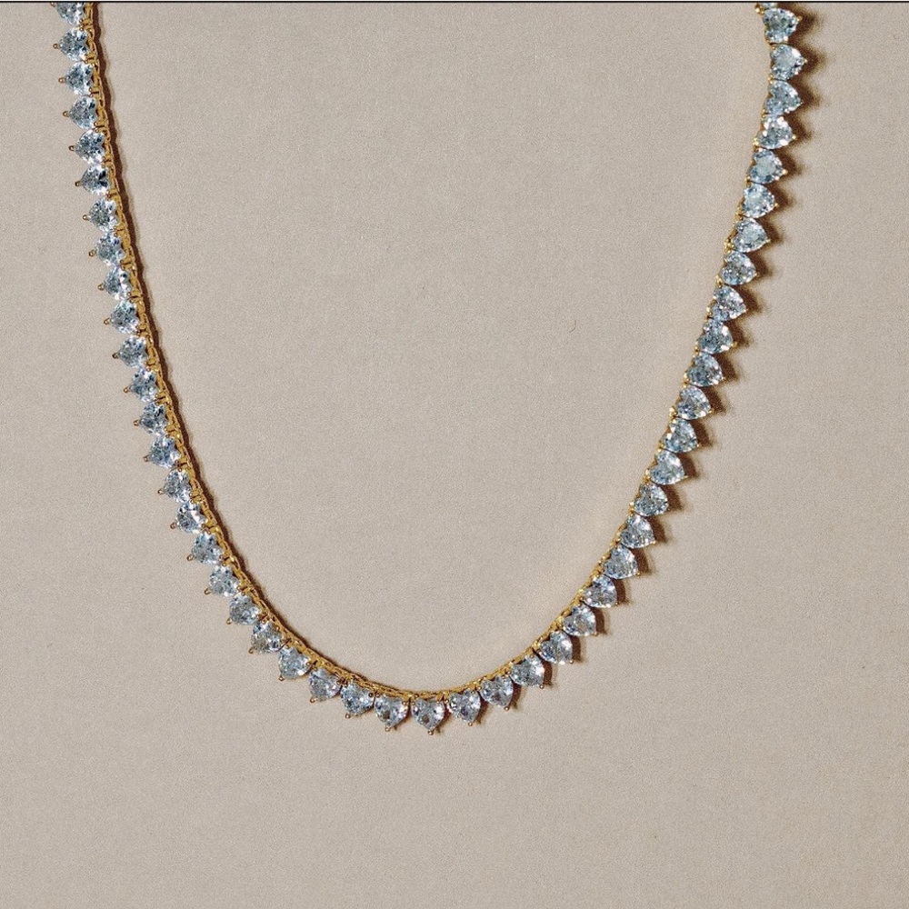 Golden hearts tennis bracelet